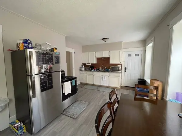 147 Pleasant St, Gardner, MA 01440