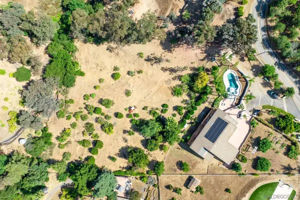 3952 Palomar Dr, Fallbrook, CA 92028