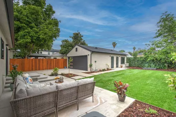 2518 El Sol AVE, Altadena, CA 91001