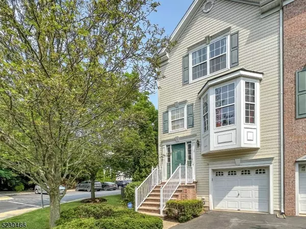 1 Dogwood Ln #1, Lopatcong Twp., NJ 08865