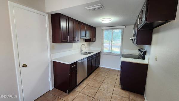 5422 W SHEENA Drive, Glendale, AZ 85306