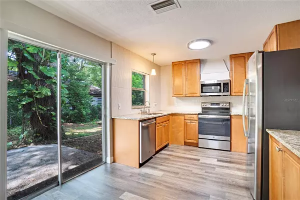 4703 E SERENA DR, Tampa, FL 33617