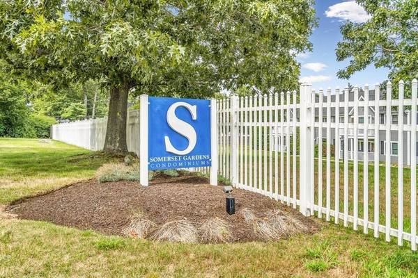 450 Somerset Ave #504, Taunton, MA 02780