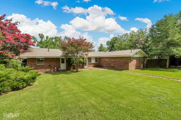 1314 Parkway Circle, Bossier City, LA 71112