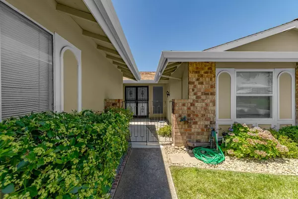 4637 Oakbough WAY, Carmichael, CA 95608