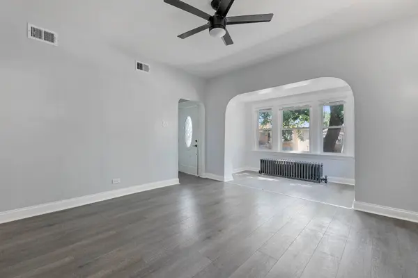 2216 Cuyler Avenue, Berwyn, IL 60402