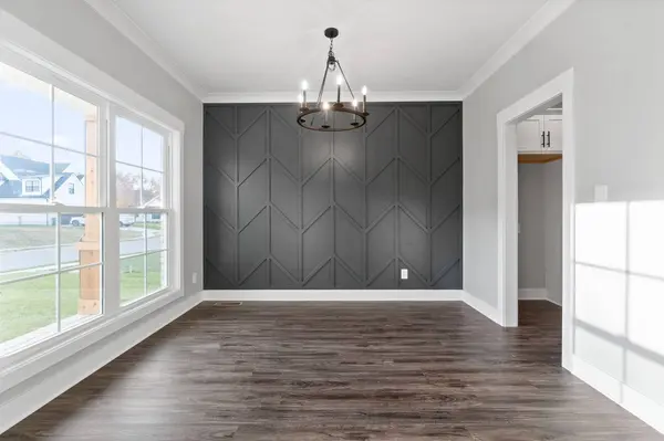 196 Sherlock Dr, Clarksville, TN 37043