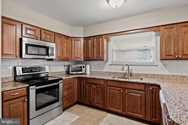 1613 FORT DUQUESNE DR, Cherry Hill, NJ 08003