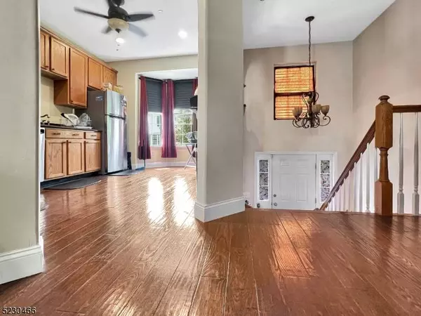 1 Dogwood Ln #1, Lopatcong Twp., NJ 08865