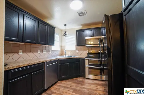 9 Burnham DR, Temple, TX 76502