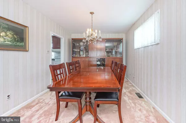 8022 NARVON ST, Philadelphia, PA 19136