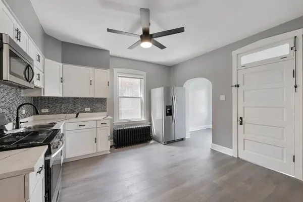 2216 Cuyler Avenue, Berwyn, IL 60402