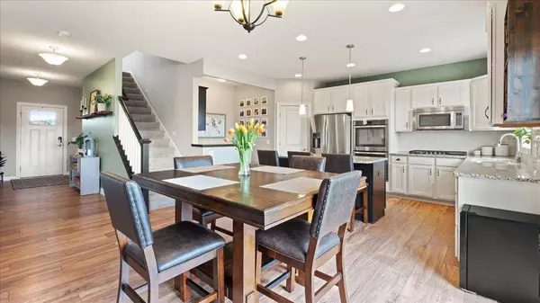 8468 Arrowwood LN N, Maple Grove, MN 55369