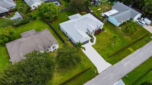 241 SW Starfish AVE, Port Saint Lucie, FL 34983