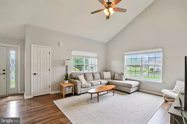 127 SAND DOLLAR LN, Frederica, DE 19946