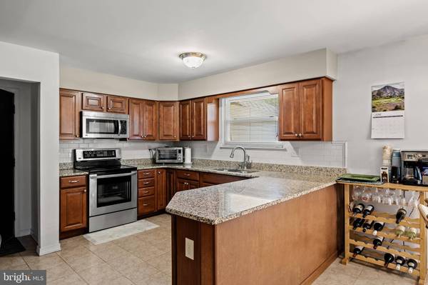 1613 FORT DUQUESNE DR, Cherry Hill, NJ 08003