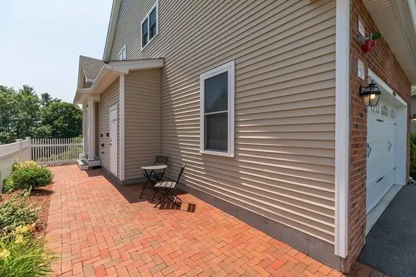 100 Kirkbride Dr #105, Danvers, MA 01923