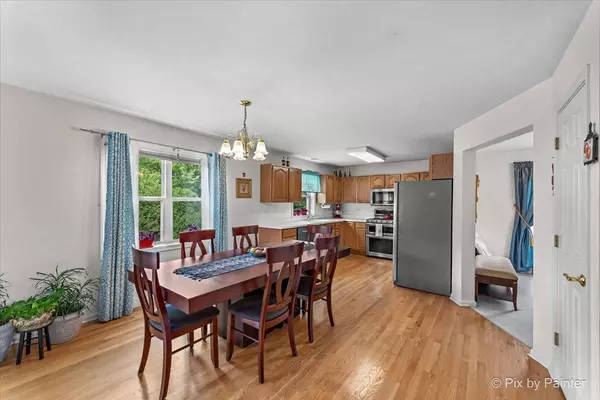 4014 Blackstone Avenue, Gurnee, IL 60031