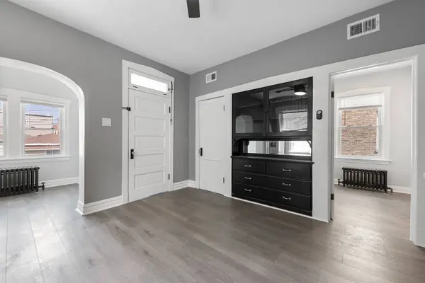 2216 Cuyler Avenue, Berwyn, IL 60402