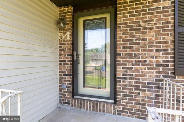 54 SADDLE DR, Mount Laurel, NJ 08054