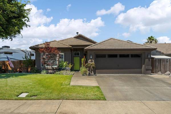 127 Fieldstone CT, Lodi, CA 95242