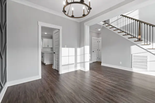 196 Sherlock Dr, Clarksville, TN 37043