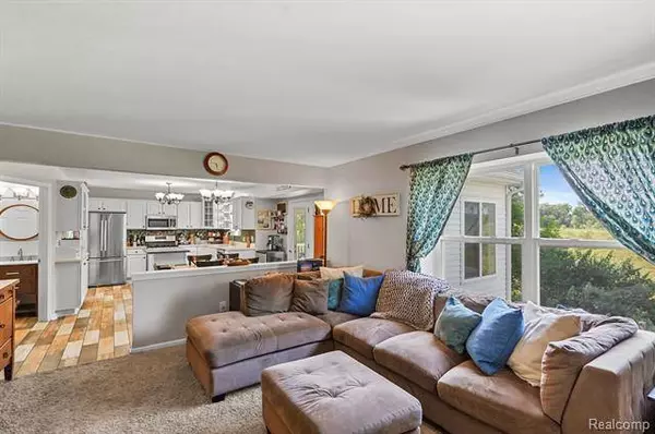 397 BRENTWOOD Drive, Pinckney, MI 48169