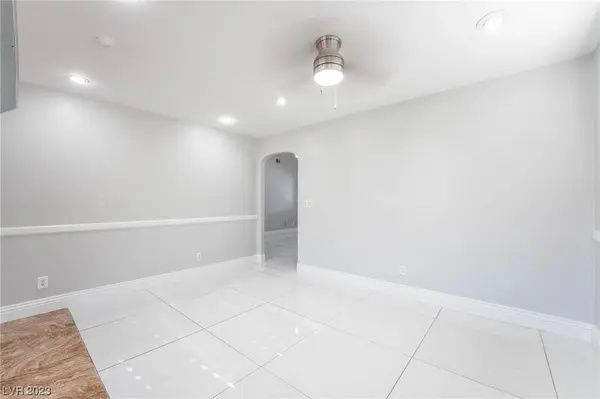 6705 Bent Wood Court, Las Vegas, NV 89108