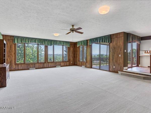 1785 Cordell Hull DR, Morristown, TN 37814