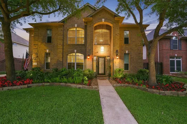 2211 Blue Water Bay DR, Katy, TX 77494