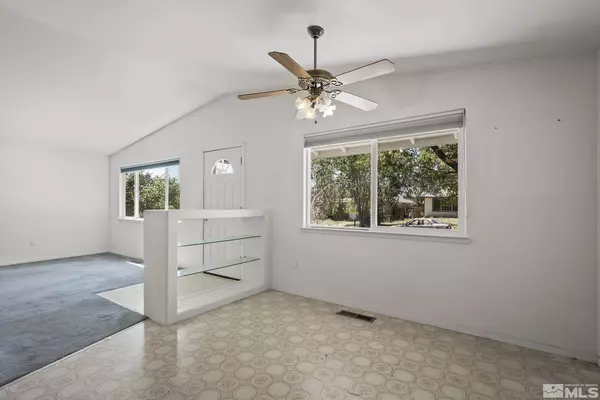 955 Ladera Dr, Carson City, NV 89701-2048