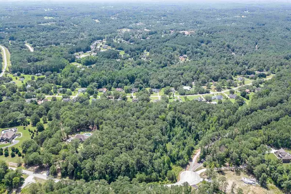 520 Penny LN, Loganville, GA 30052