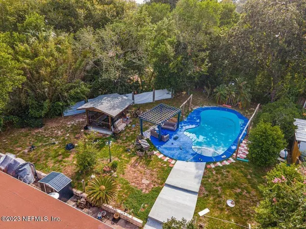 1911 WOODLEIGH DR W, Jacksonville, FL 32211