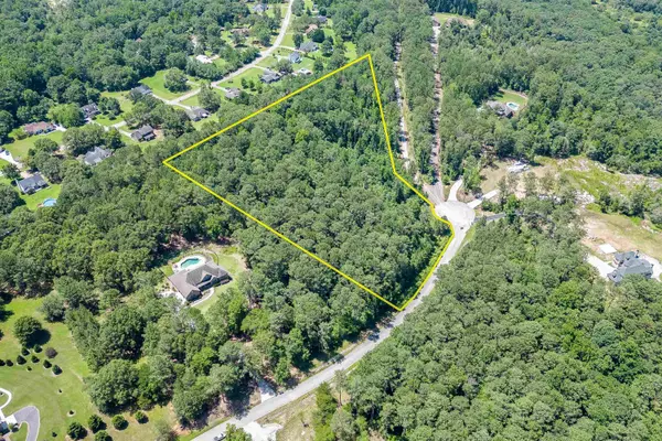 520 Penny LN, Loganville, GA 30052