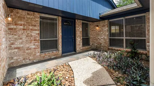 12107 Double Tree DR, Houston, TX 77070