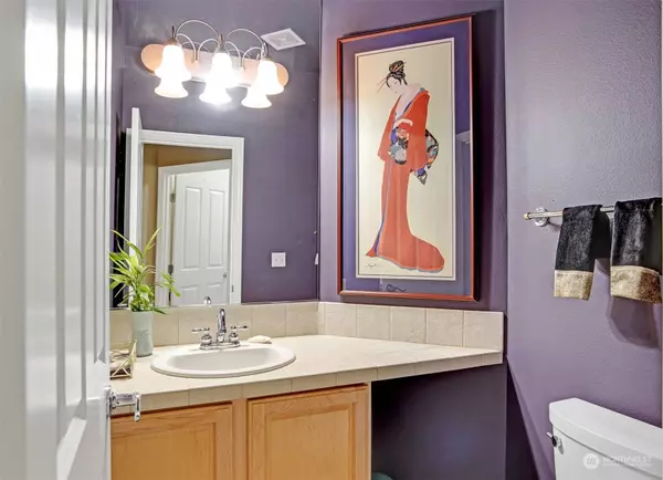 4333 Fairwood BLVD NE, Tacoma, WA 98422