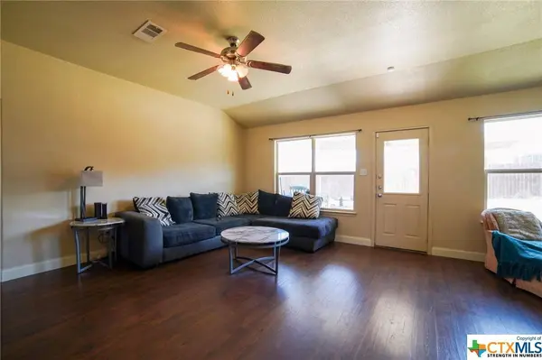 2711 Hector DR, Killeen, TX 76549