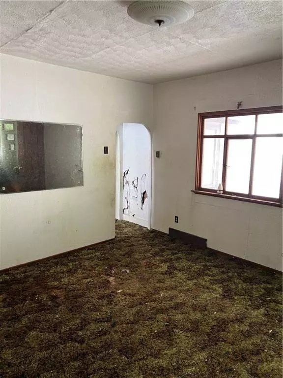 1368 Ravine St, Homestead, PA 15120