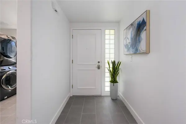 2253 Martin #406, Irvine, CA 92612