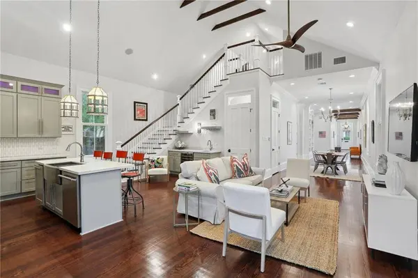 819 LEONTINE ST, New Orleans, LA 70115