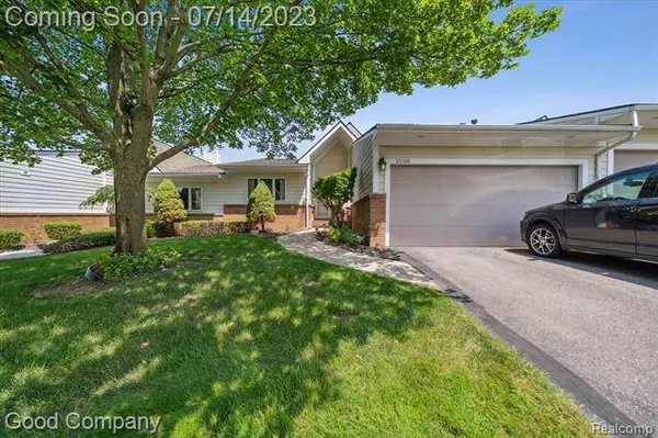 35100 HILLSIDE Drive, Farmington Hills, MI 48335