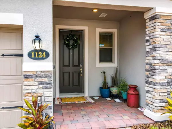 1124 WATER IRIS WAY, Orlando, FL 32828