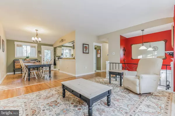 112 OAK AVE, West Berlin, NJ 08091