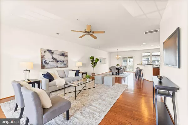 7718 CEDAR BRANCH DR, Gainesville, VA 20155