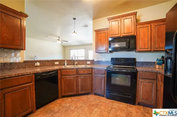 2711 Hector DR, Killeen, TX 76549