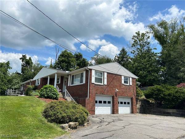 107 Thompson DR, St. Clairsville, OH 43950