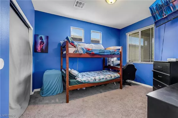 5704 Akula Bay Street, North Las Vegas, NV 89081