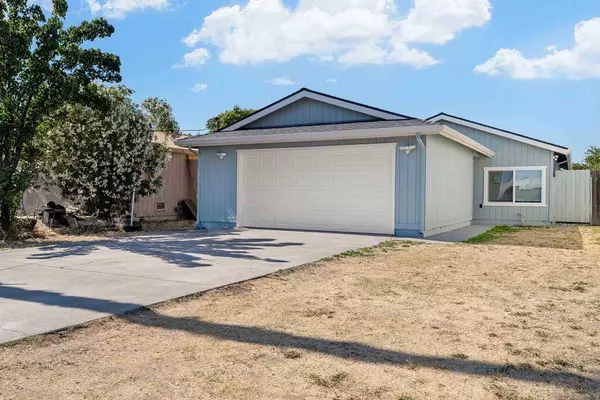 2113 Bell AVE, Sacramento, CA 95838