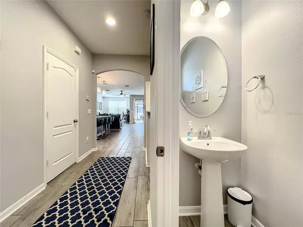 1124 WATER IRIS WAY, Orlando, FL 32828