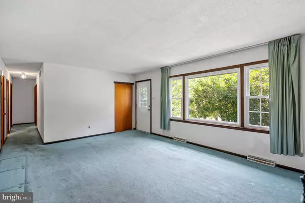 264 ARLINE AVE, Deptford, NJ 08096